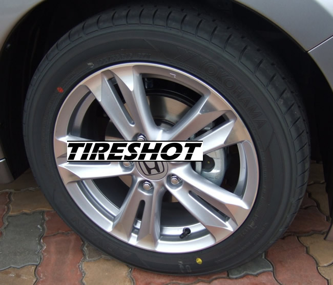 Tire Yokohama Advan A10